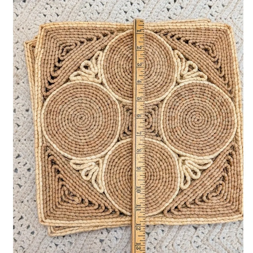 Vintage Woven Straw Placemats Set‎ of 4 Boho Natural Fiber Coiled Geometric Mats